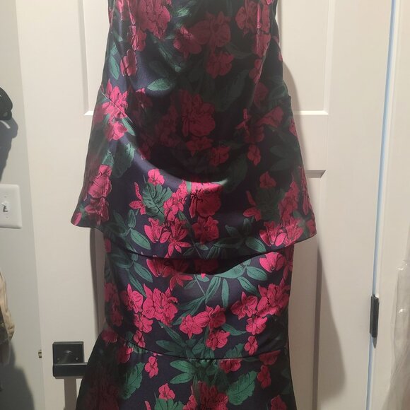 Eloqui peplum dress - Picture 2 of 2